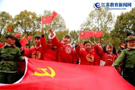 【小里帮忙】暖气爆管2层住户被淹，高昂赔偿到底谁来负责？